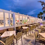 Ona Brisas Apartahotel