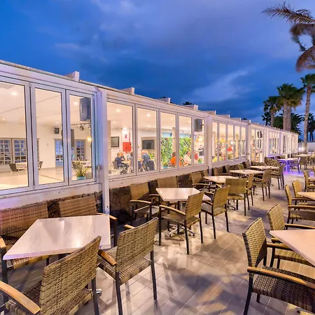 Ona Brisas Lejlighedshotel